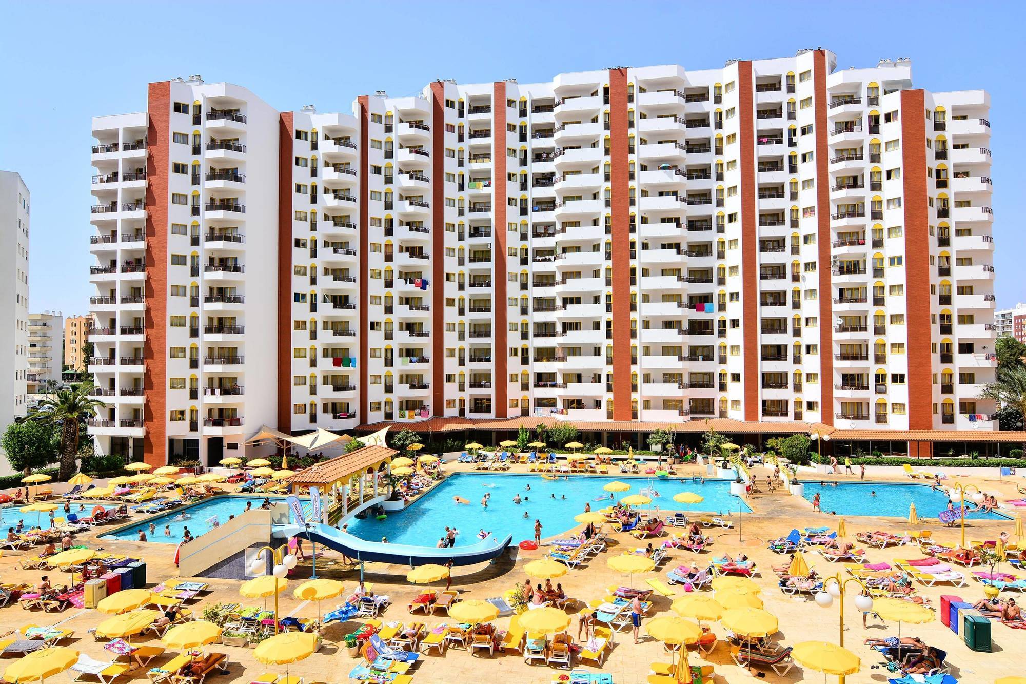 Clube Прая да Роша Екстериор снимка